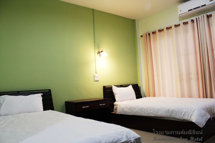 Room 5 of 15