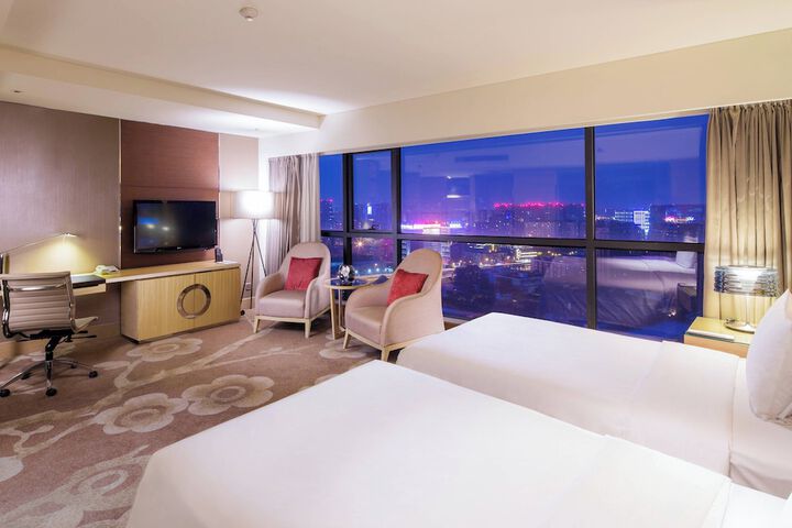 Room 29 of 93