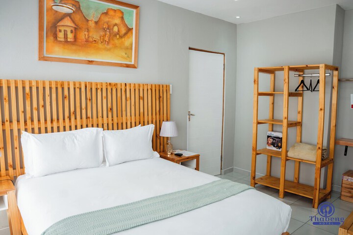 Room 4 of 22
