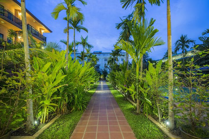 Hotel Exterior 86 of 86