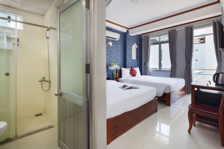 Room 7 of 46