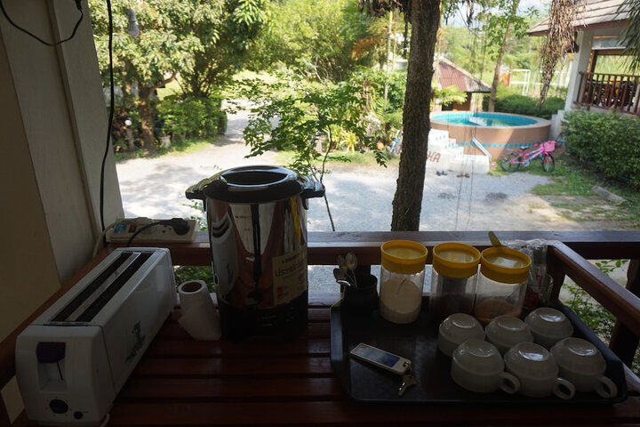 Breakfast/Coffee Service 26 of 28