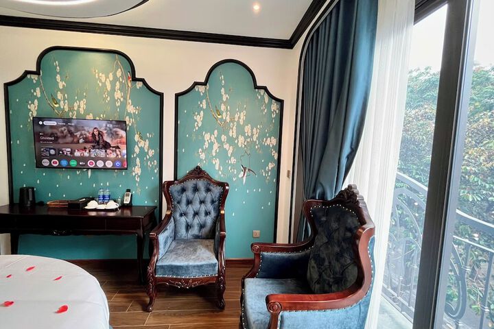 Room 55 of 165