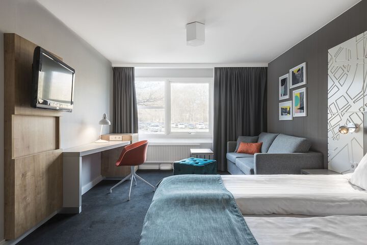 Room 8 of 29
