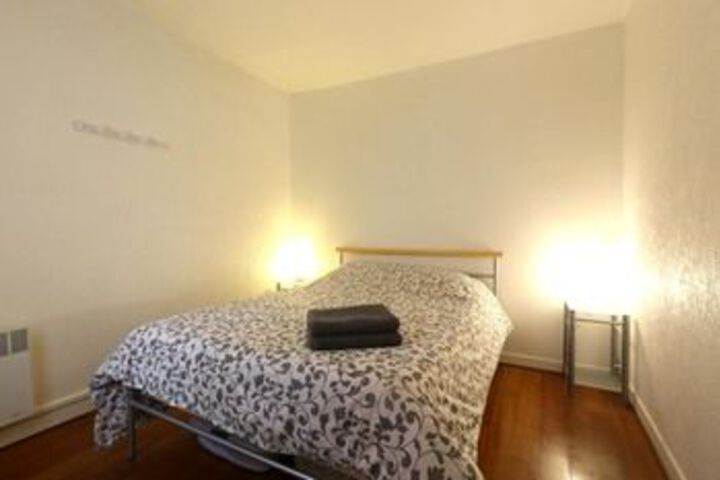 Room 30 of 83