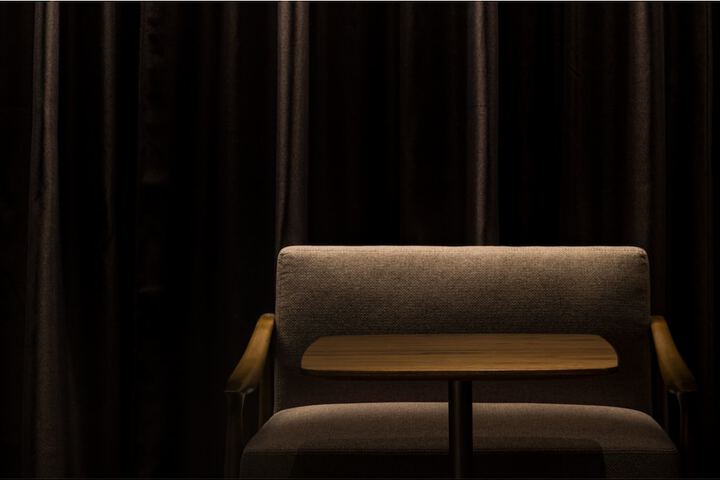 Room 10 of 37