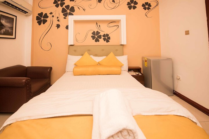 Room 21 of 51