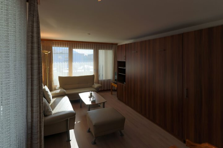 Room 96 of 169