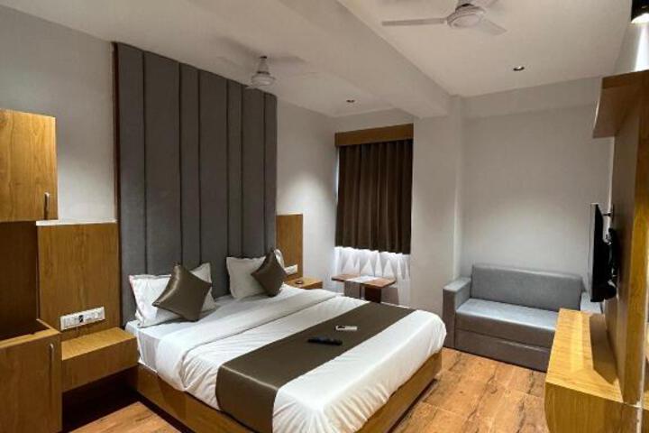 Hotel Prime Town
