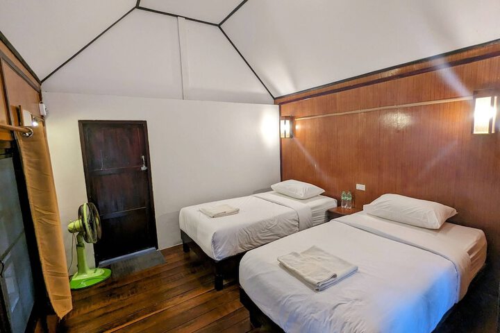 Room 15 of 73