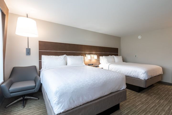 Suite Accessible (1 of 8)