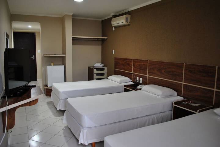 Room 4 of 19