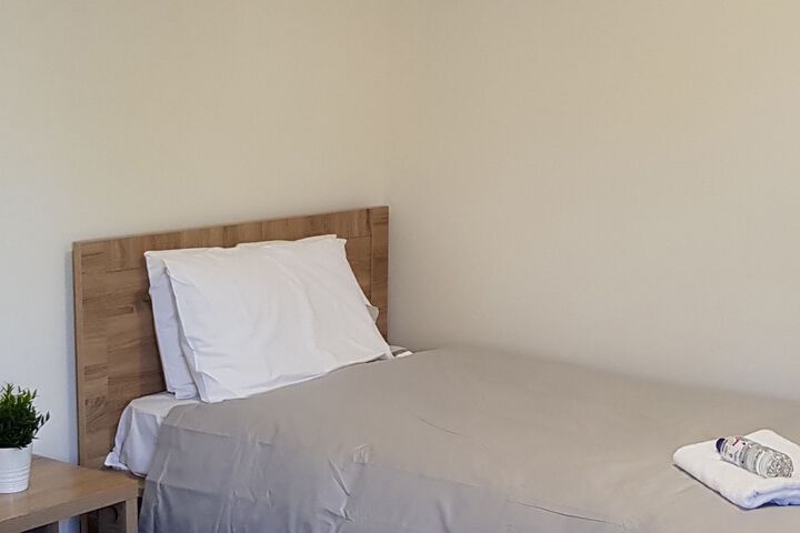 Room 16 of 31