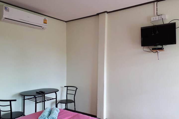 Room 14 of 21