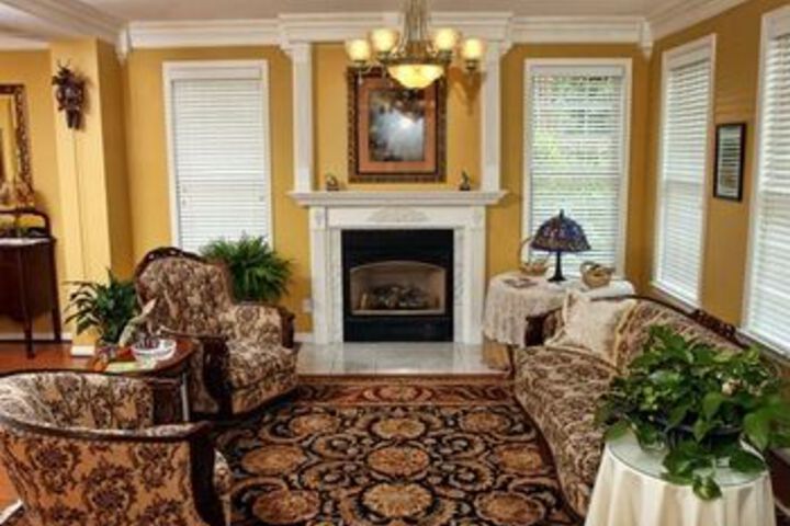 Hotel Interior 8 of 33