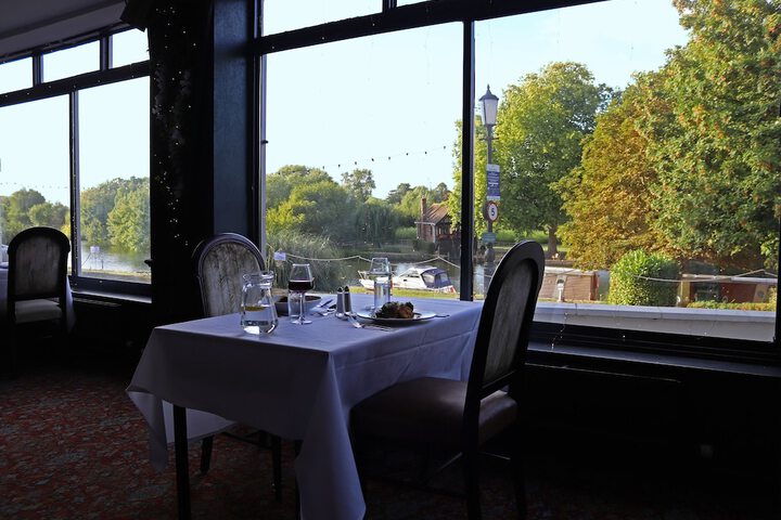 Dining 80 of 140