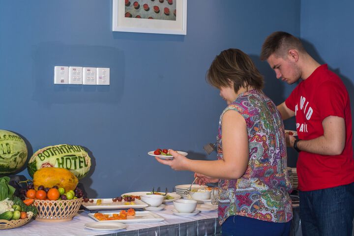 Dining 44 of 60