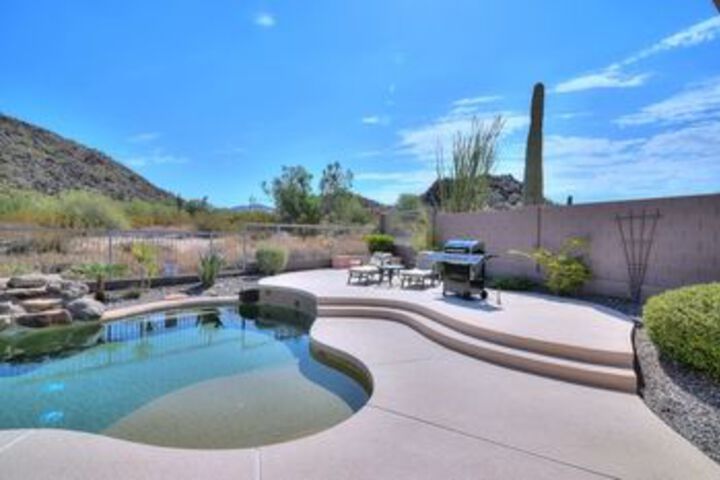 Pool 13 of 16
