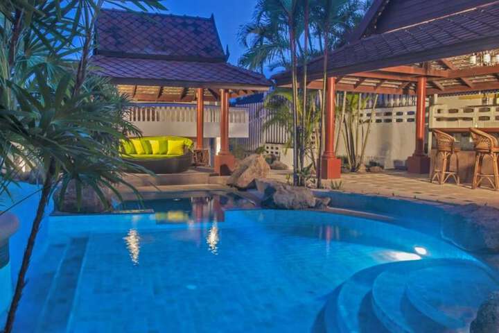 Pool 42 of 59