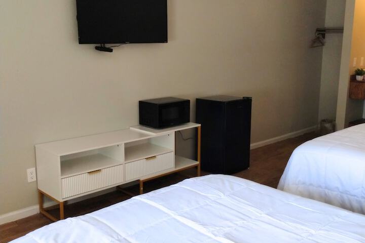 Room 5 of 27