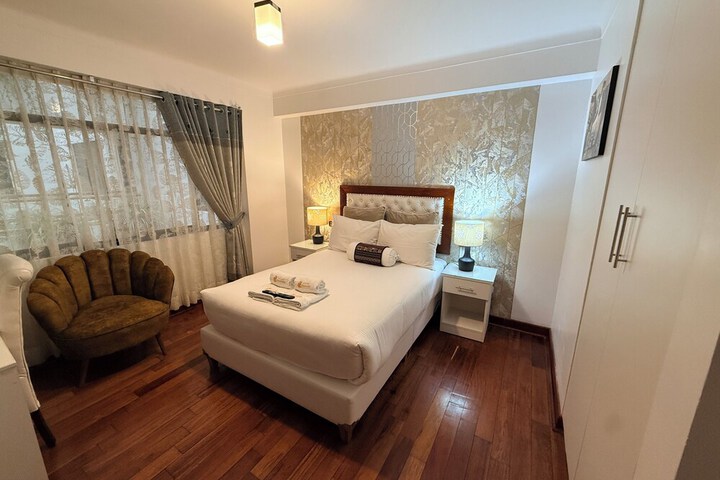 Room 33 of 98