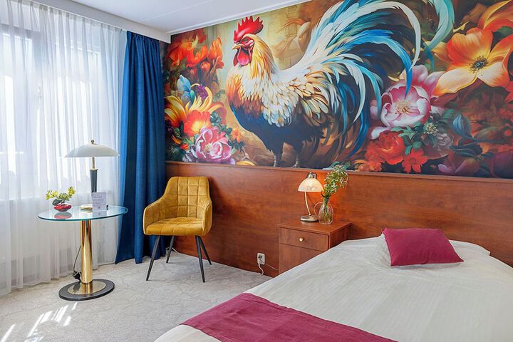Room 8 of 45