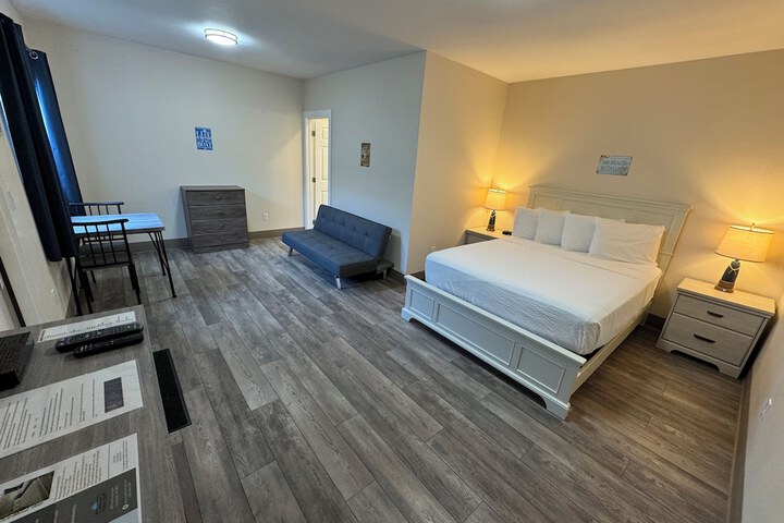Room 71 of 136