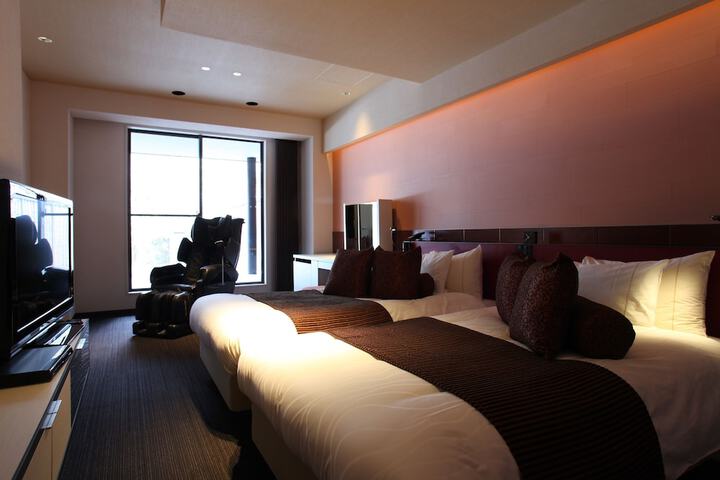 Room 11 of 72