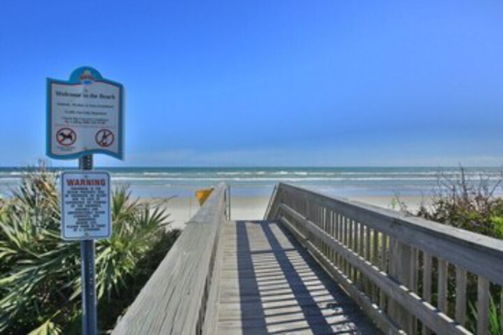 Beach 19 of 78