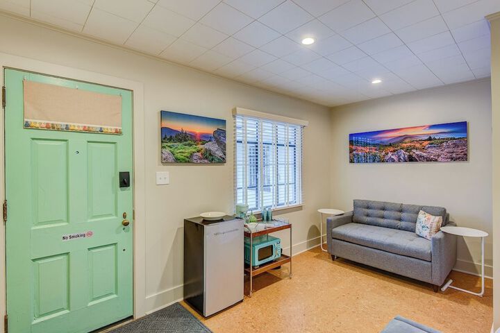 Room 29 of 102