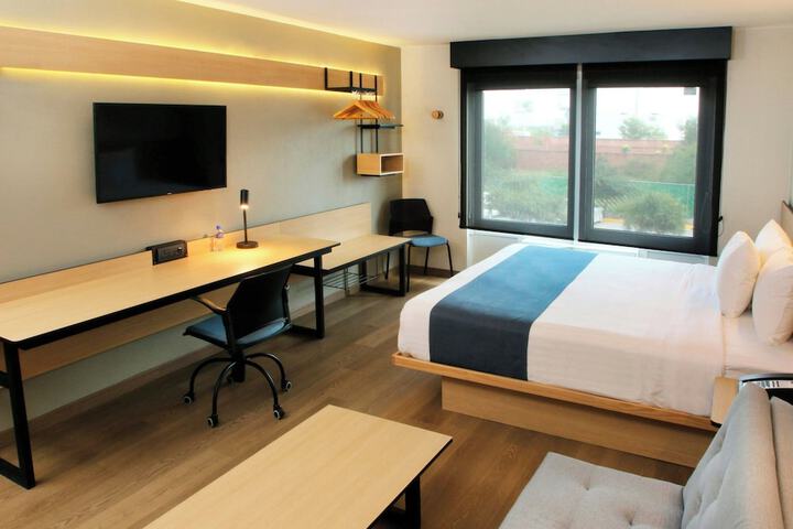 Room 11 of 55