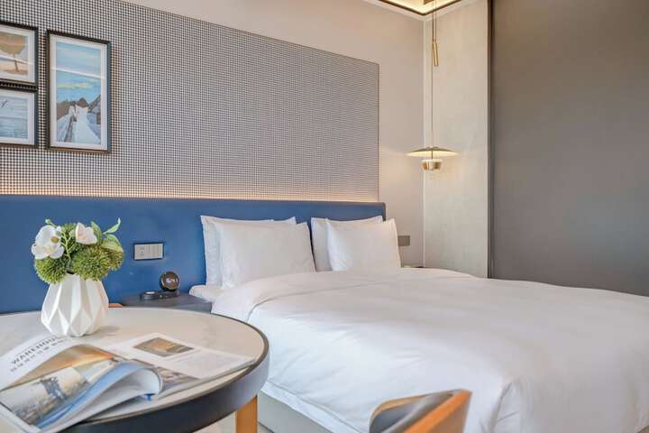 Room 20 of 40