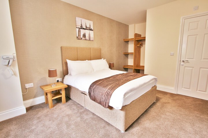 The New County Hotel