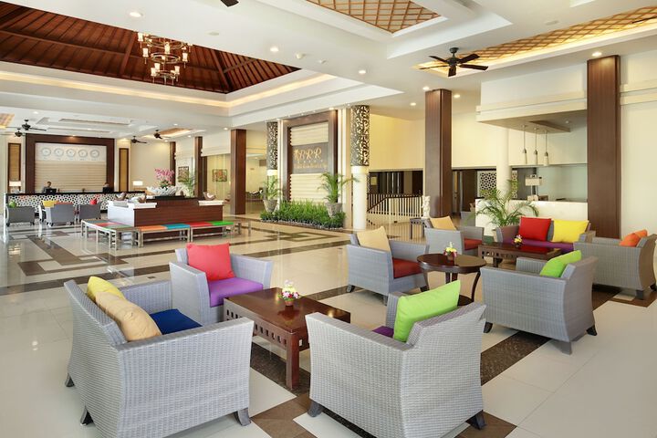 Hotel Interior 4 of 118