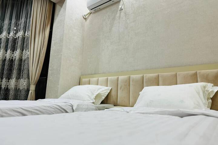 Room 21 of 62