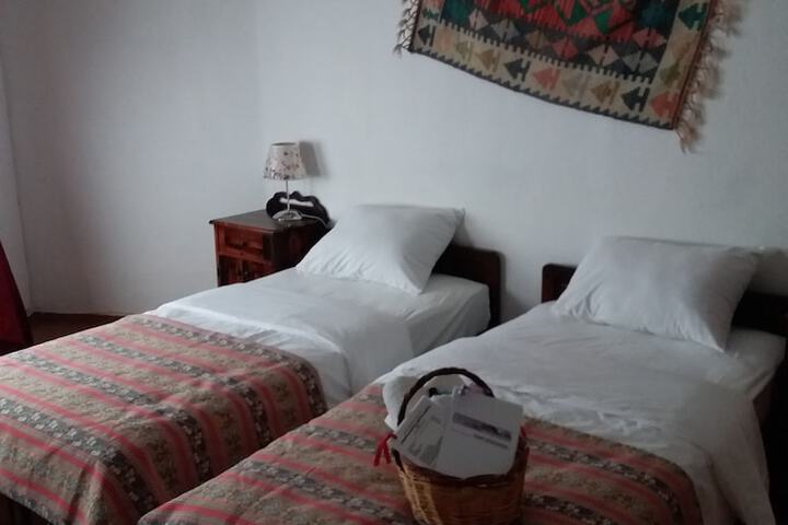 Room 4 of 58