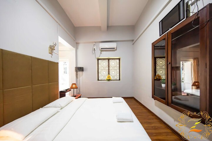 Room 4 of 47