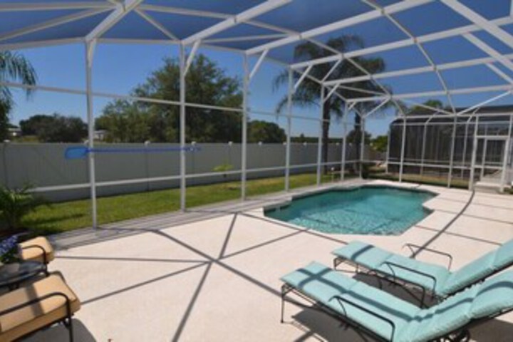 Pool 17 of 29