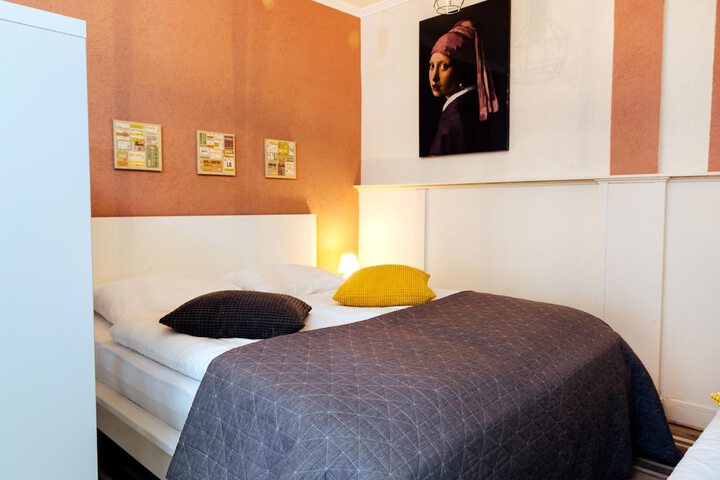 Room 20 of 64