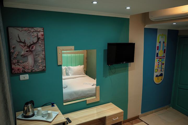 Room 15 of 44