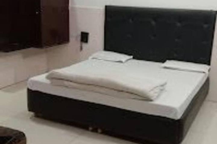 Room 20 of 29