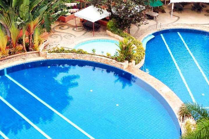 Pool 54 of 91