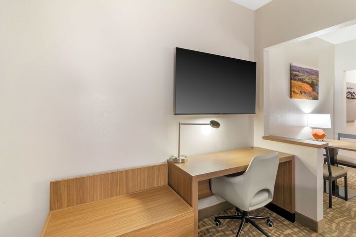 Room 18 of 41