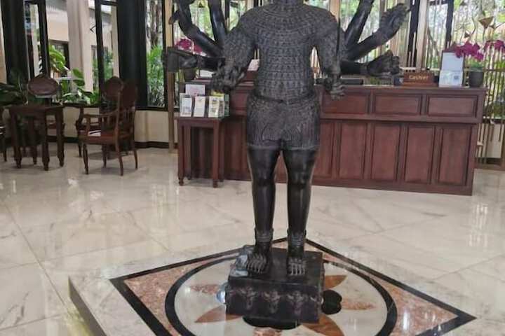 Hotel Interior 8 of 127