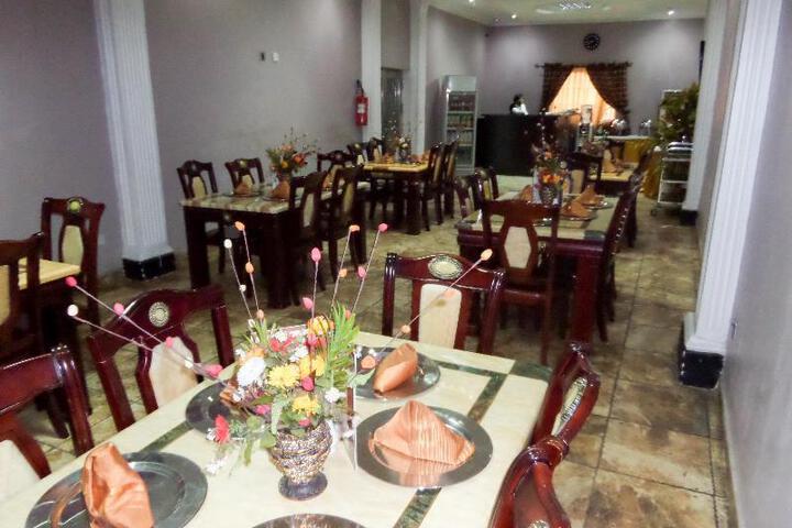 Regia Luxuria Hotel & Suites