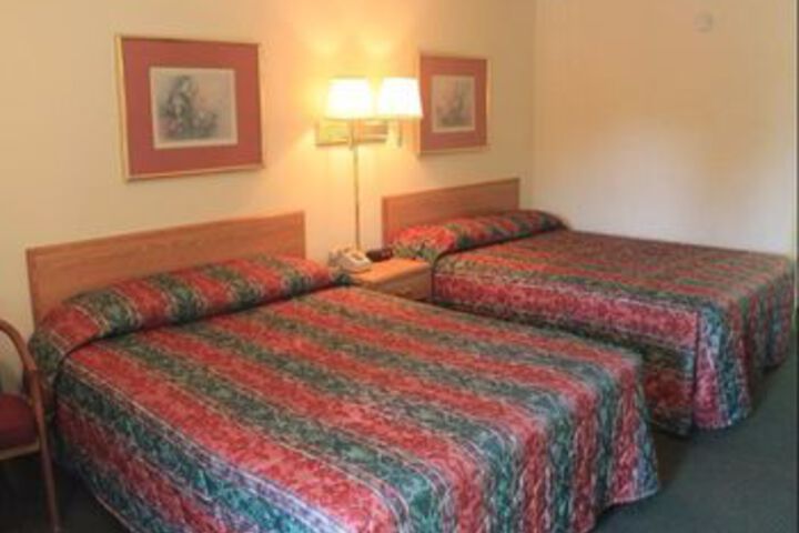 Room 11 of 37
