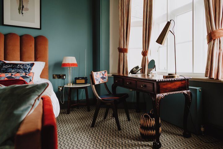 Room 12 of 40