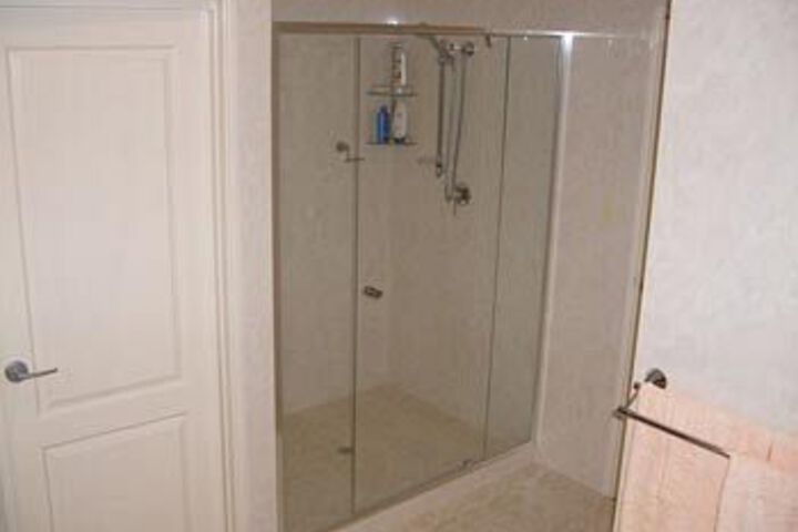 Room 8 of 24
