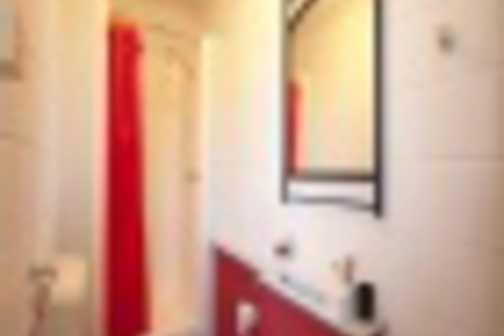 Room 51 of 168