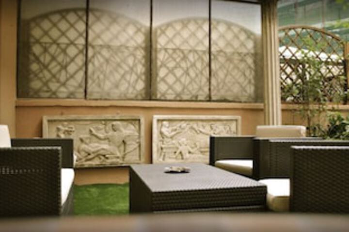Hotel Entry